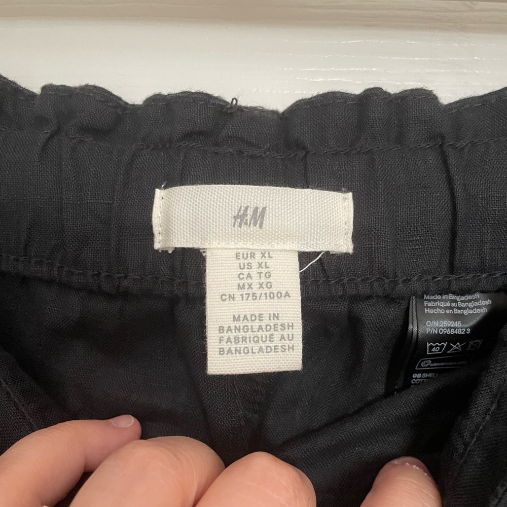 Linen Drawstring Shorts - Picture 3 of 4